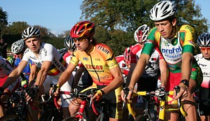 Willemssens, Hekele and Van der Veken at the start of the Grand-prix de la Commune de Contern