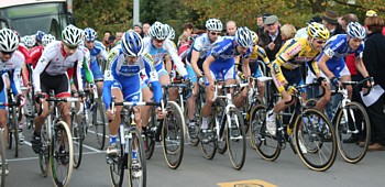 34 riders at the start