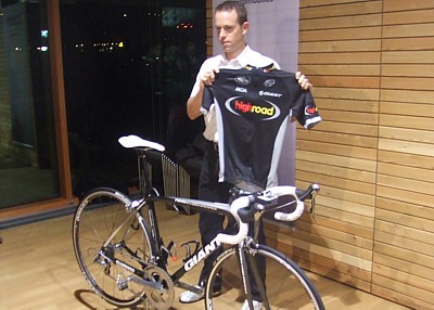 Kim Kirchen and his new colours for the 2008 season