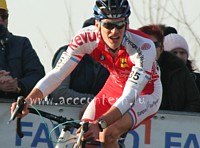 Please klick on the picture to see more photos