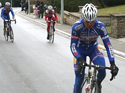 Christian Poos attaque ...