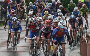 The peloton of the 88�me GP Faber