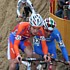 Seite an Seite f�r Mathieu Van der Poel, den Bruder von David, und dem Italiener Elia Silvestri