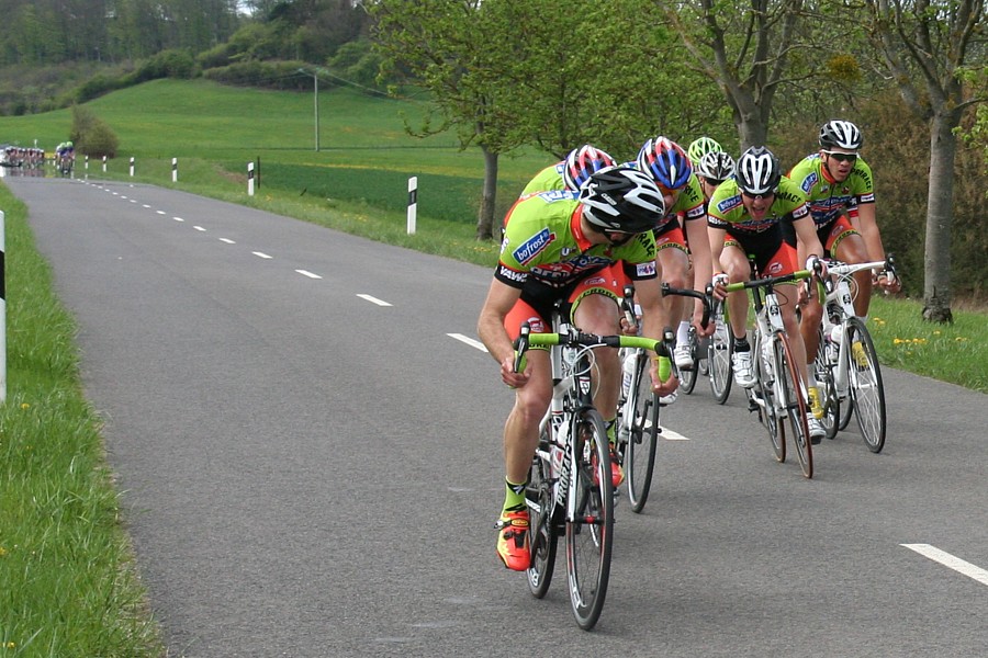 Prorace Cycling Team  l'attaque en 2012